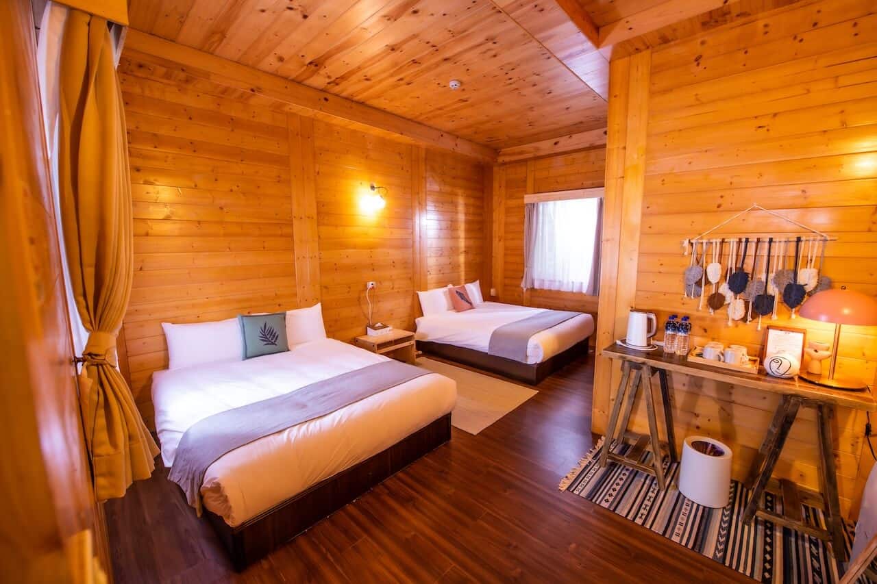 好冬小屋內全木質感的裝潢