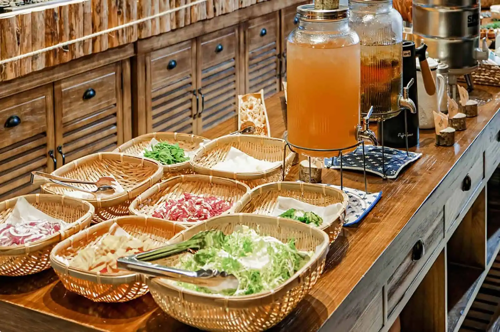 蟬說：霧繞的buffet早餐