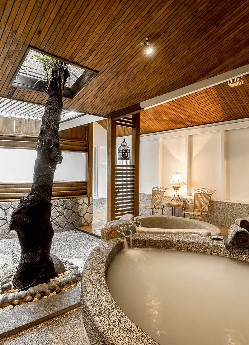 黃磺泉(泥漿泉)室內湯屋